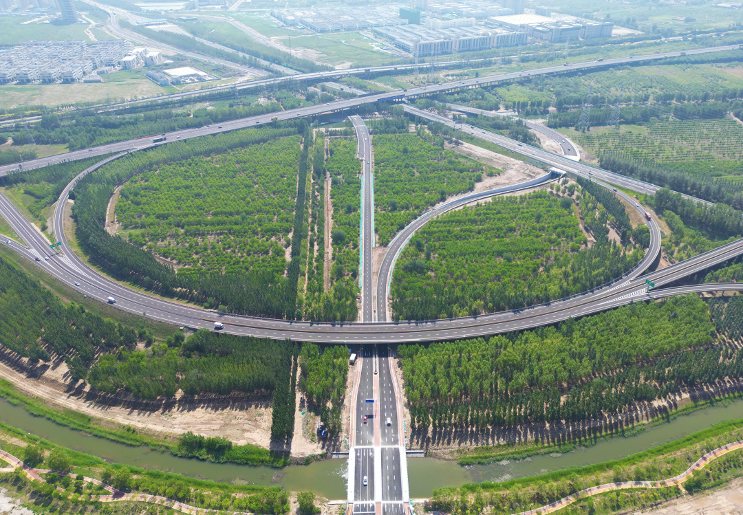 天津南站至津沧高速专用通道到市区仅需9分钟