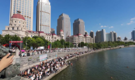 “天津8A级景区”天津跳水大爷火爆出圏