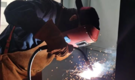 临时工工资属于工资薪金还是劳务报酬？