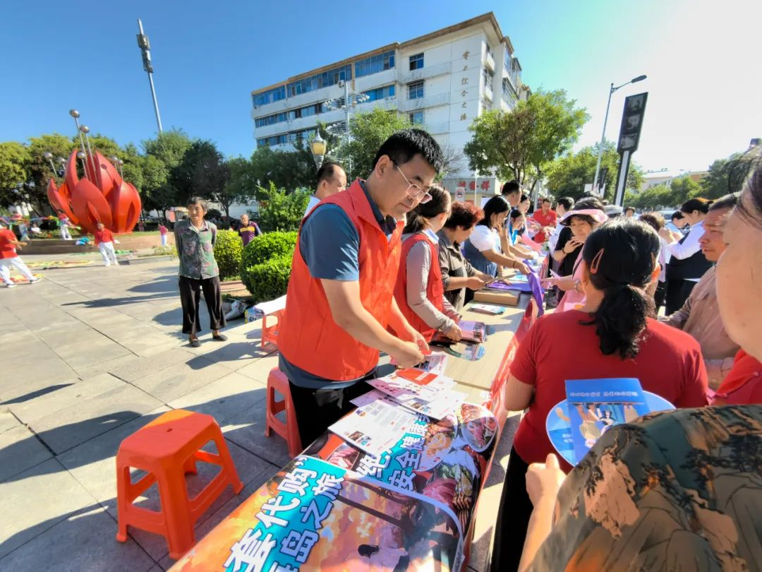 静海朝阳街道东升里社区开展“争做文明有礼天津人 共创国家卫生城市”主题活动