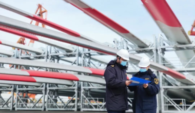 天津海关助力口岸“最长叶片”出运德国